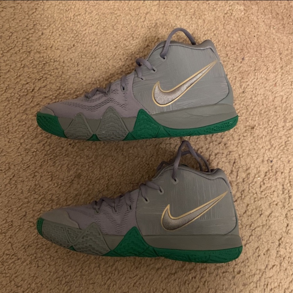 Kyrie 4 Cool Grey’s